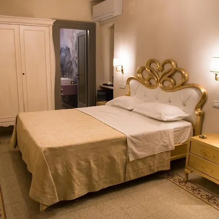 Palazzo Illuminati 4*