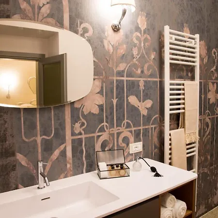 Palazzo Illuminati 4*