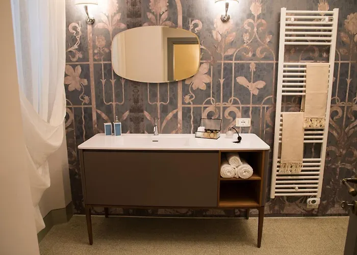 Palazzo Illuminati Affittacamere 4*