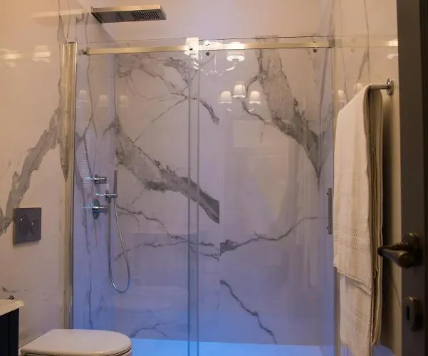 Palazzo Illuminati Affittacamere 4*